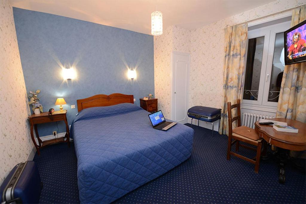Hotel De La Ferte ชานญี ภายนอก รูปภาพ
